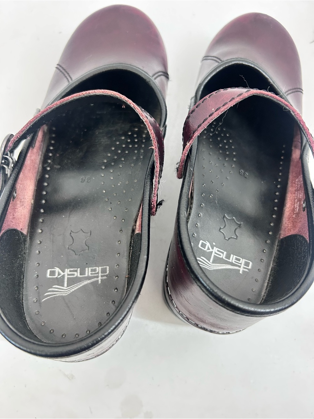 Dansko Marcelle Mary Jane
Classic Clog Leather Burgundy Size 38 7.5/8 - Picture 6 of 10